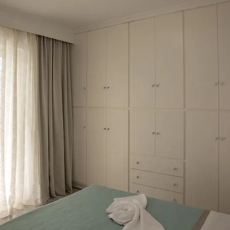 Iliana'S House Apartment Ziparion Exterior photo