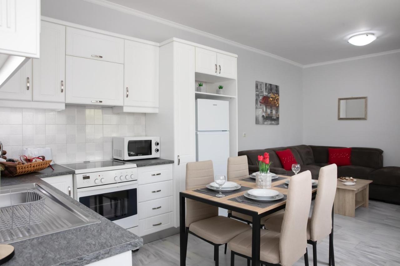 Iliana's House Apartment Ziparion