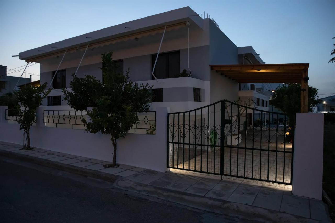 Iliana's House Ziparion
